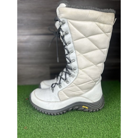 UGG Shoes - UGG Australia white snow boots 1002149 SIZE 8.5 Womens